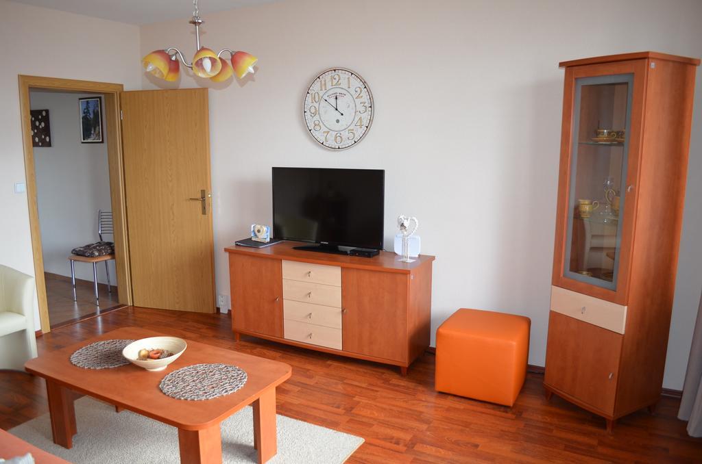 Apartment Leny *